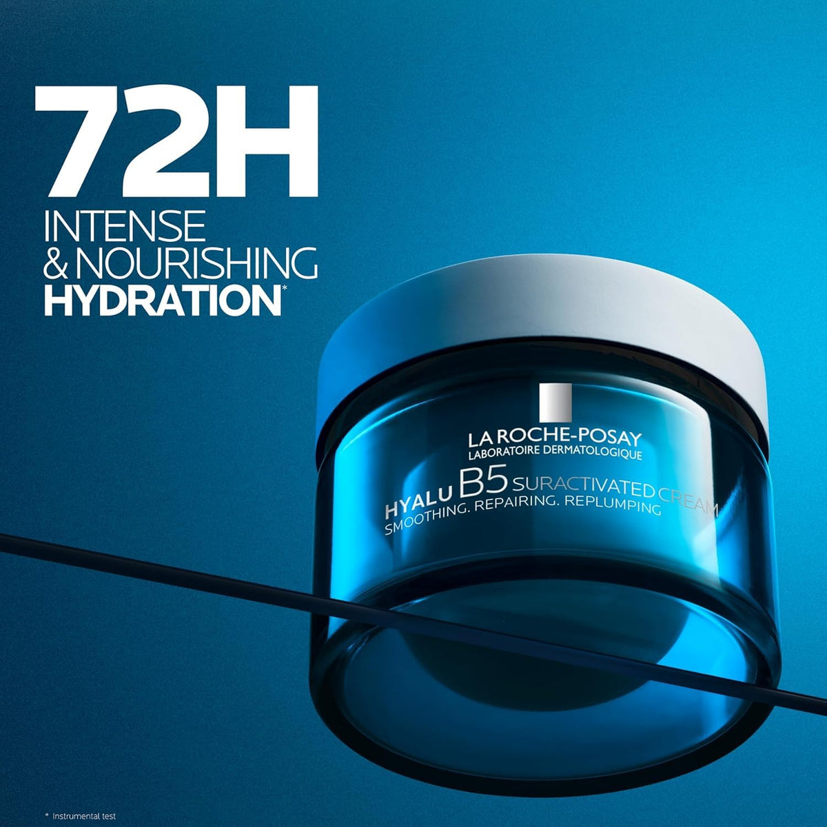 La Roche-Posay close-up of cream texture highlighting smooth hydration