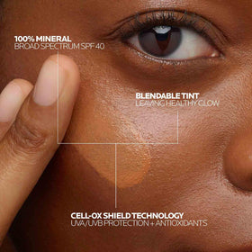 La Roche-Posay texture close-up showing lightweight matte finish and blendability