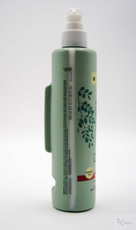 LACOUPE pump dispensing lotion onto hand for controlled, mess-free application