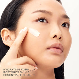 Lancôme Absolue open jar texture showing creamy consistency and fast-absorbing hydration benefit