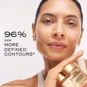 Lancôme jar beside coin showing size and travel-friendly benefit