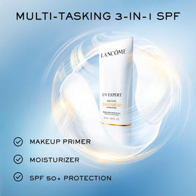 Close-up of Lancôme moisturizing cream texture showing lightweight finish