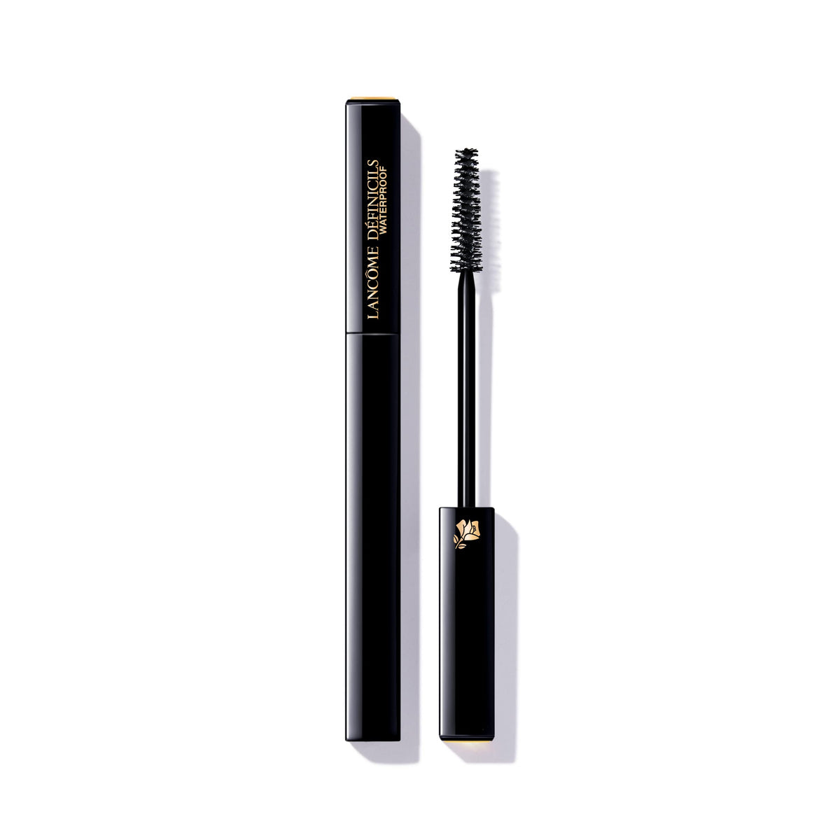 Lancôme Définicils front packaging showing sleek tube and branding, conveys quality