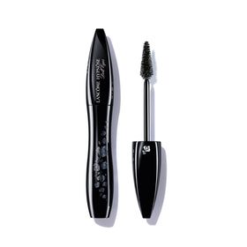 Lancôme front packaging showing sleek tube and bold branding benefit display