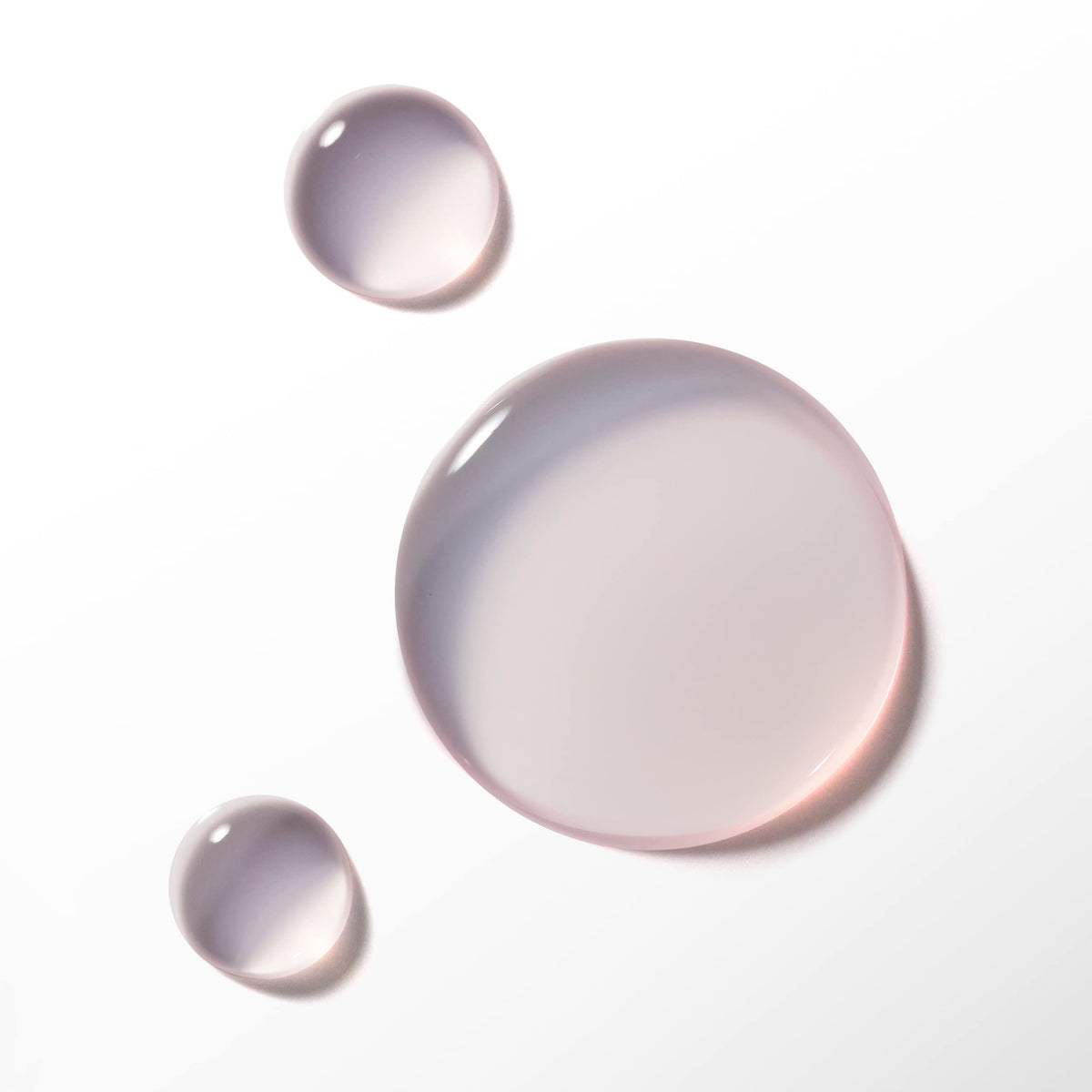 Lancôme creamy foam close-up revealing soft texture and gentle cleansing