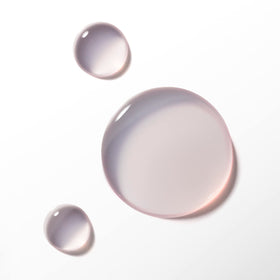 Lancôme creamy foam close-up revealing soft texture and gentle cleansing