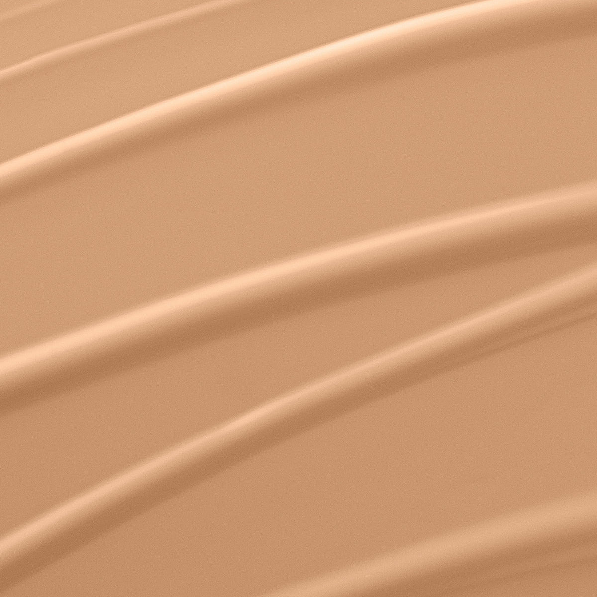 Lancôme pump detail highlighting controlled dispensing for smooth application