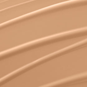 Lancôme pump detail highlighting controlled dispensing for smooth application