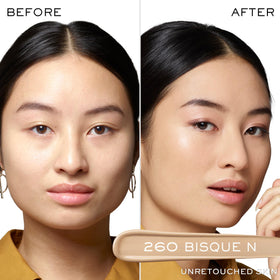 Lancôme Teint Idole applicator closeup demonstrating precise tip for targeted placement
