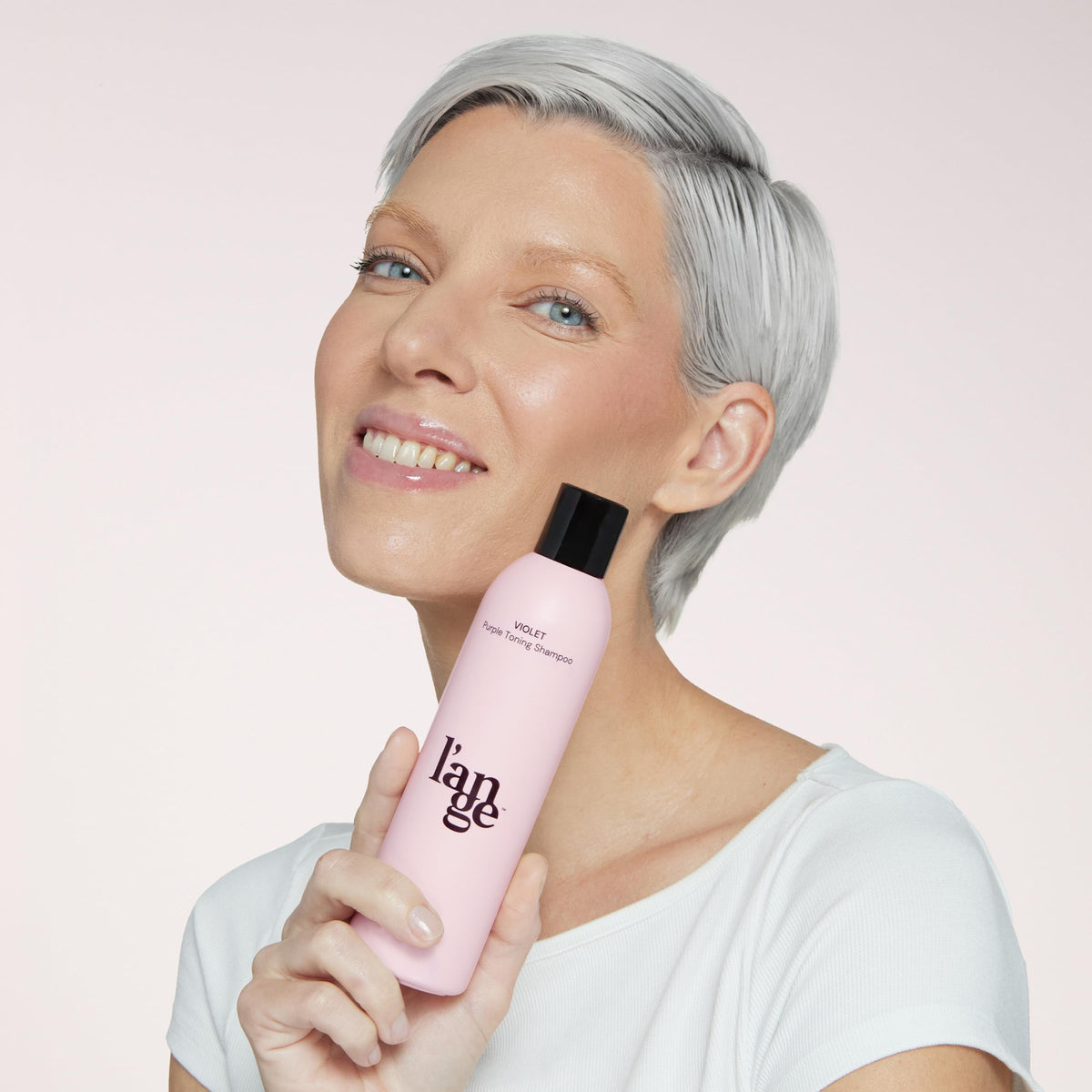 L'ANGE HAIR botanical oils and antioxidants showcasing nourishing ingredients