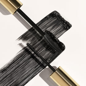lash star tightline brush closeup highlighting precision lengthening and definition
