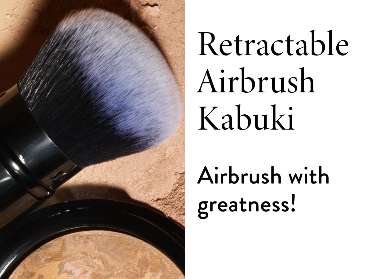 LAURA GELLER NEW YORK dense brush bristles close-up for flawless blending benefit