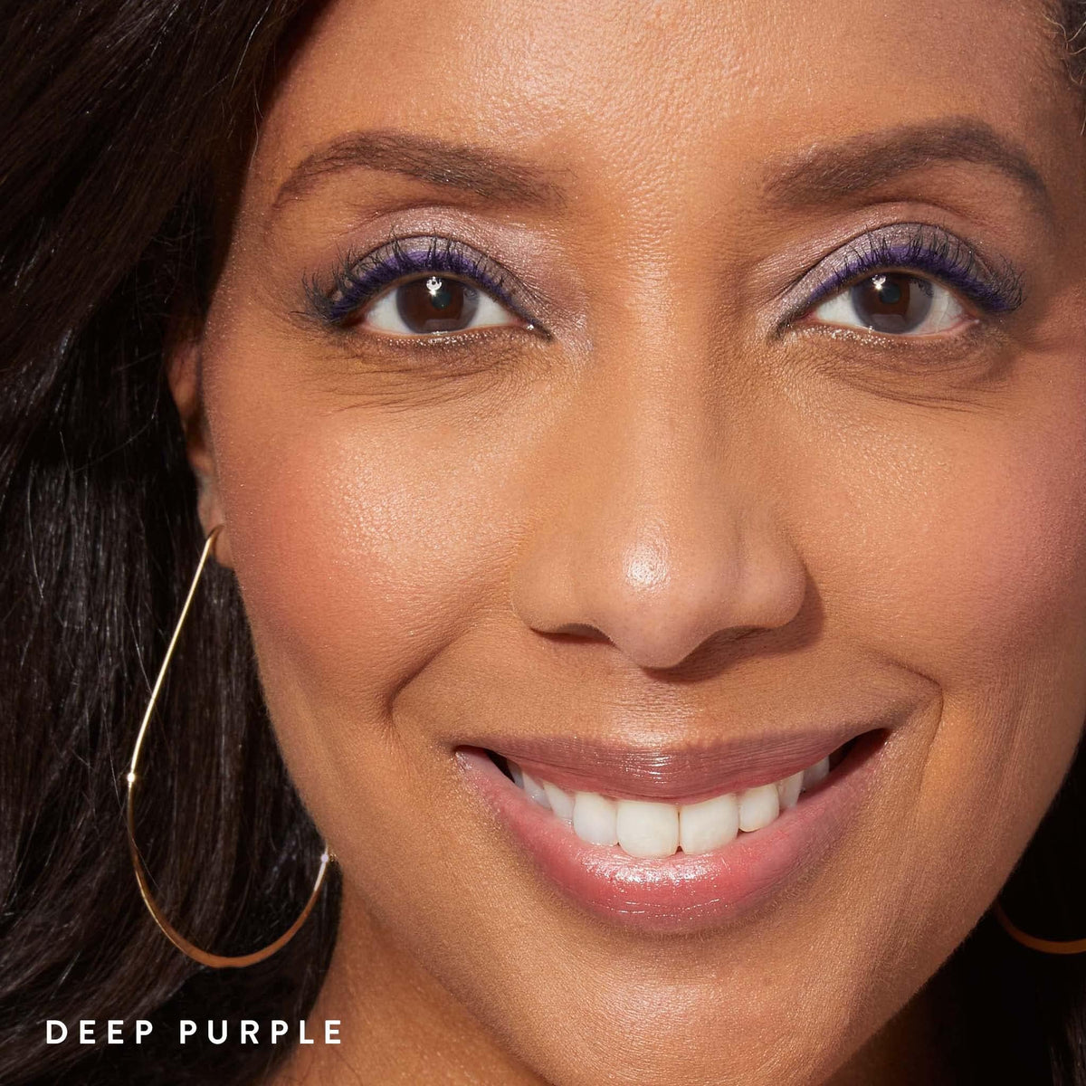 LAURA GELLER NEW YORK close-up of pencil texture highlighting creamy glide and intense pigment