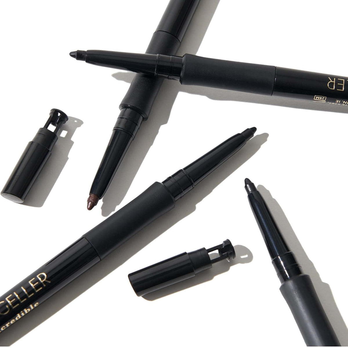 LAURA GELLER NEW YORK single stroke showing smooth texture and consistent color payoff