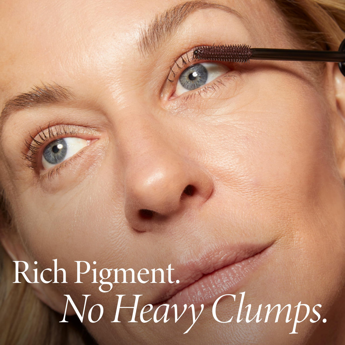 LAURA GELLER NEW YORK application on model eye showing smooth, smudge-proof finish