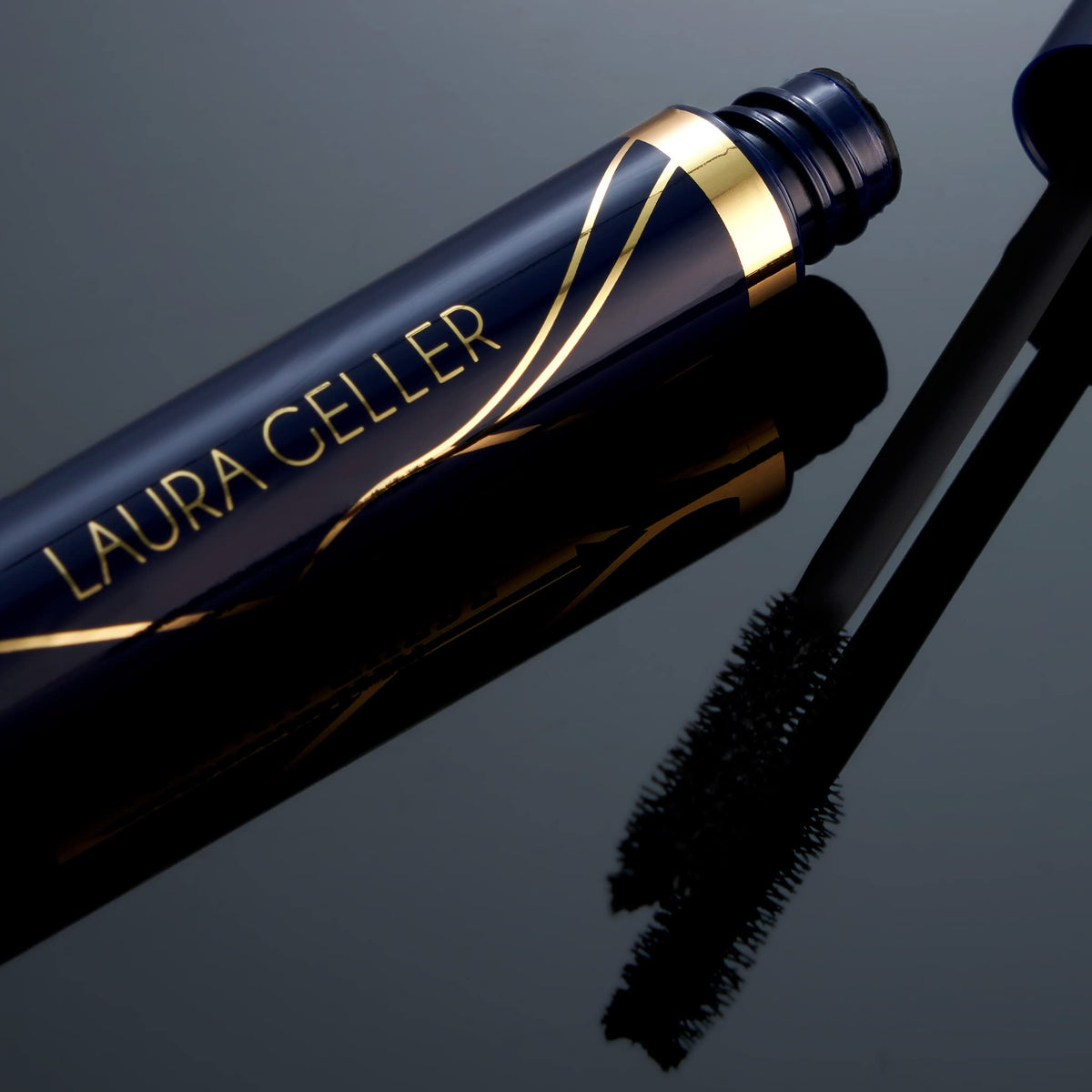 LAURA GELLER NEW YORK packaging label close-up highlights waterproof and smudge-proof benefits