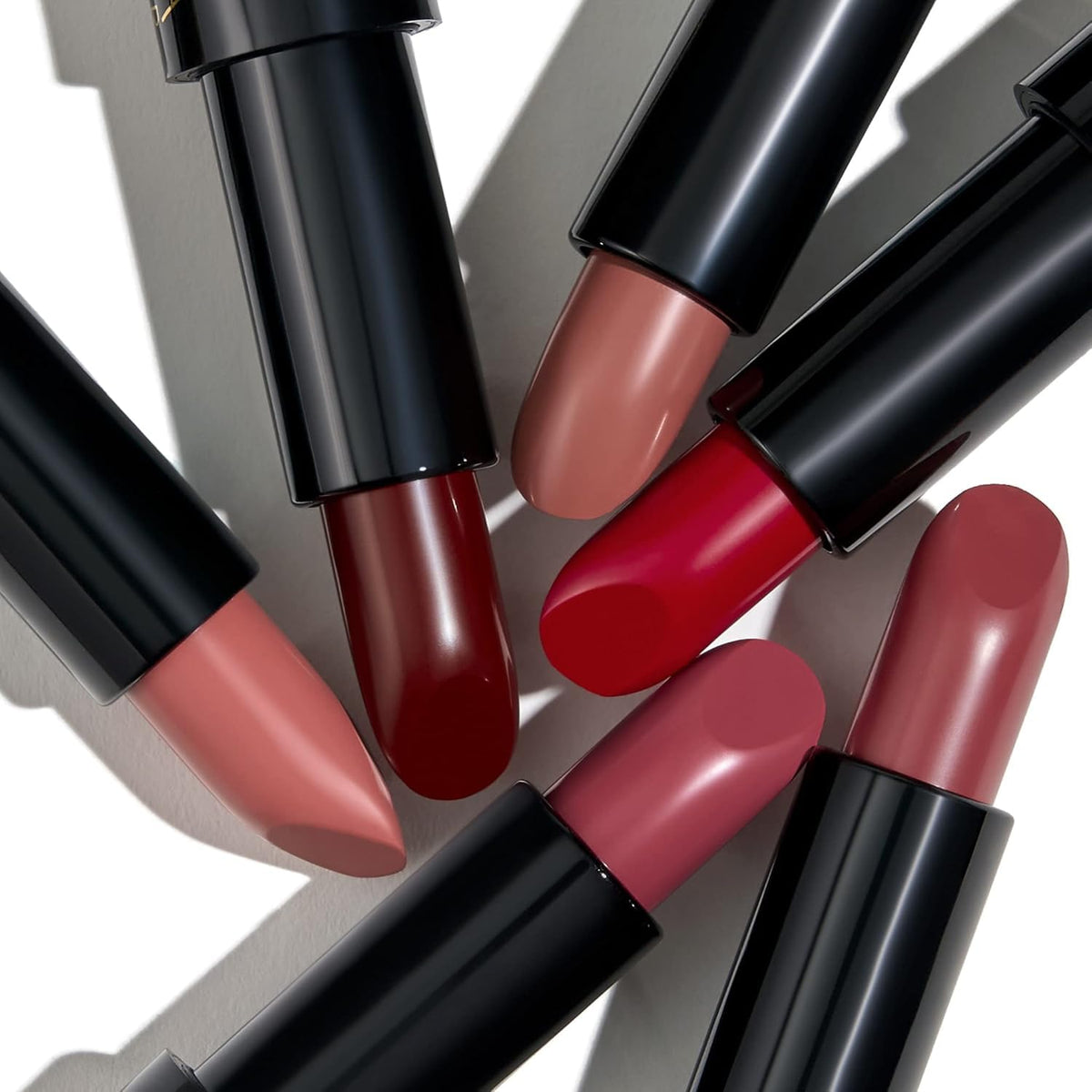 LAURA GELLER NEW YORK label and packaging details showing ingredient highlights