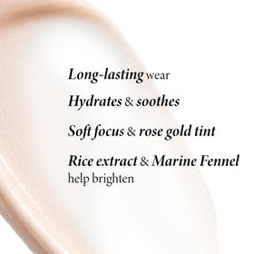 LAURA GELLER applying primer to face for smoother makeup base benefit