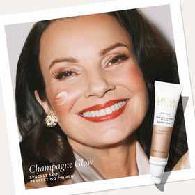 LAURA GELLER New York pump close-up delivering precise amount and easy dispensing