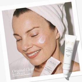 LAURA GELLER NEW YORK pump head close-up for easy, mess-free dispensing