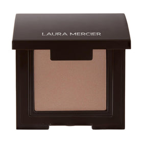 Laura Mercier front pan view showing Café Au Lait shade and wearable neutral finish