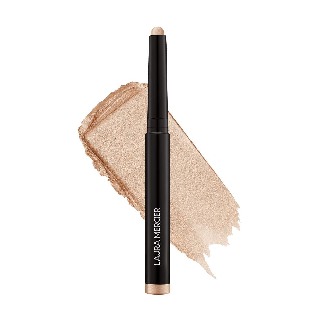 Laura Mercier front packaging showing shade Sugarfrost and portable design benefits