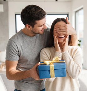 LC-dolida gift-ready packaging with two headbands showing thoughtful present appeal