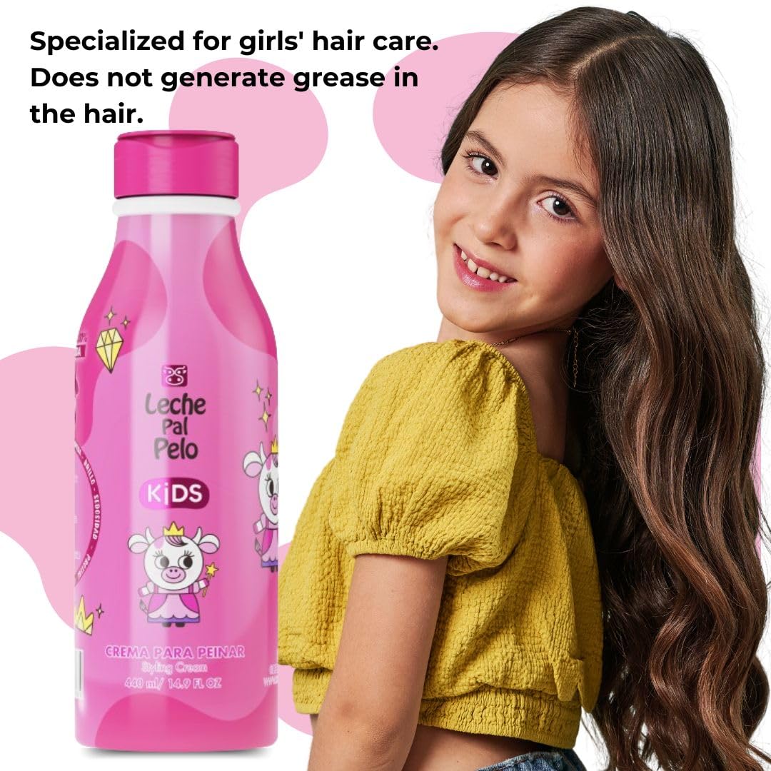 Leche Pal Pelo child with styled hair outdoors showing frizz control and natural bounce