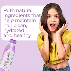 Leche Pal Pelo applied to child's hair showing easy rinsing