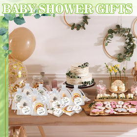 Leelosp round greeting card close-up showing baby-clothing print and themed personalization benefit