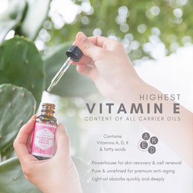 Leven Rose oil texture close-up highlighting lightweight, fast-absorbing feel