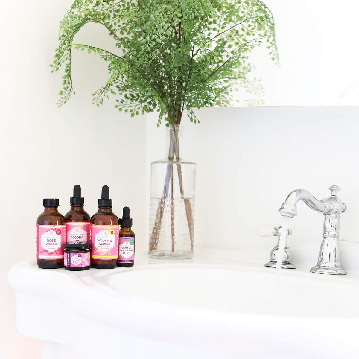 Leven Rose label close-up listing key vitamins for nourishment