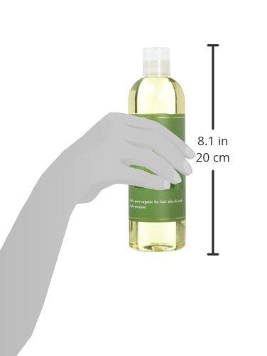 Liquid Gold Inc applying oil to hair ends for frizz control and shine