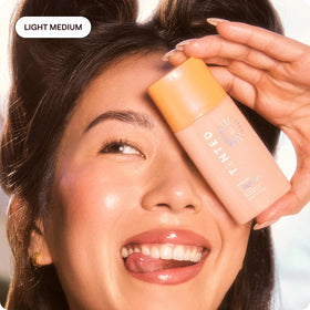Live Tinted ingredient squalane shot illustrating hydration benefit