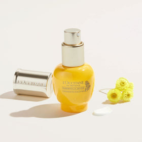 L'OCCITANE Divine eye cream texture dispensed demonstrating hydration