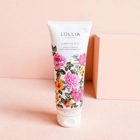 LOLLIA creamy lather texture demonstrating gentle hydration and foam