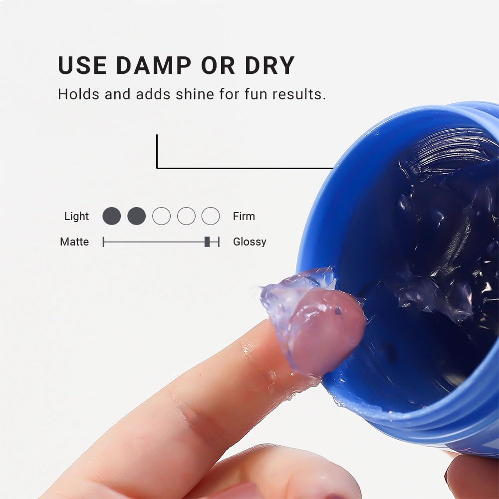 Loma crème pomade in hand application demonstrating easy warming and even distribution for control