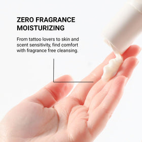 LOMA shampoo foam texture closeup demonstrating gentle lather and hydrating feel