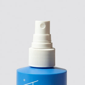 Loma leave-in texture close-up showing sea salt effect for added volume