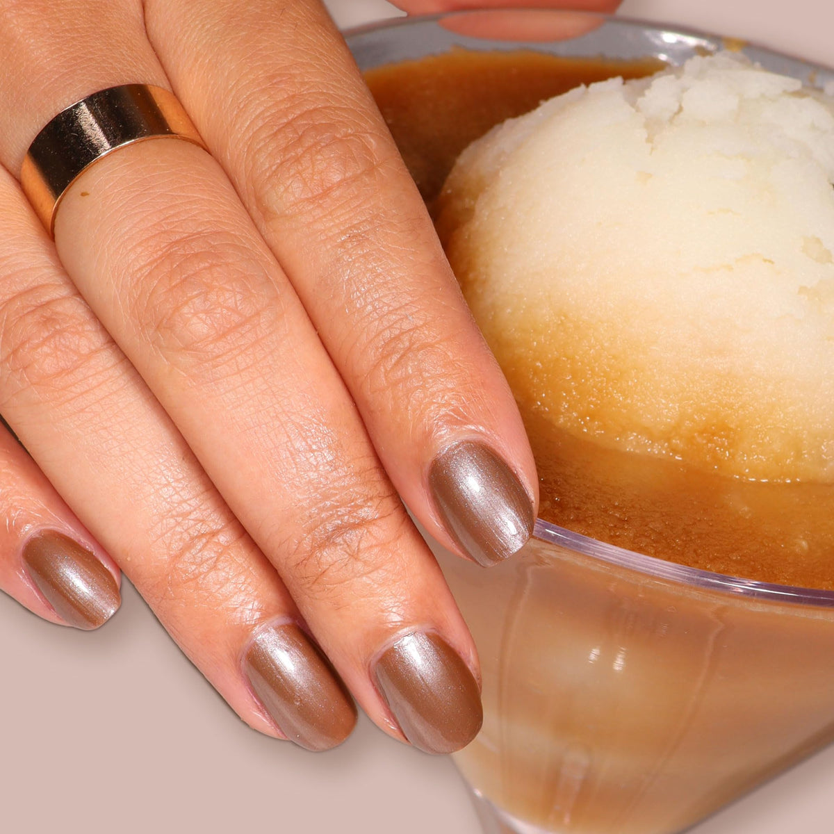 LONDONTOWN Affogato close-up of polish texture highlighting rich pigment