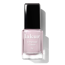 LONDONTOWN manicure lifestyle shot conveying polished look and everyday elegance benefit