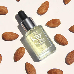 LONDONTOWN remover texture on hand showing gentle dissolving action