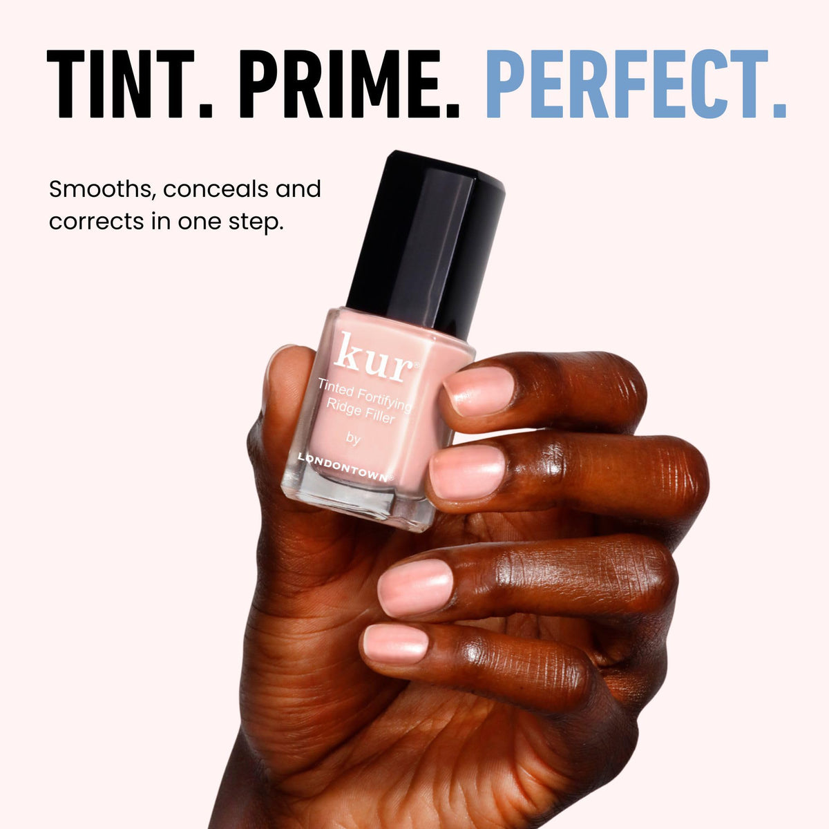 LONDONTOWN Kur brush applying self-leveling formula for smooth finish