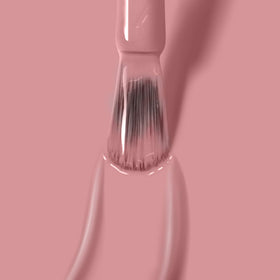 LONDONTOWN brush demonstrating smooth stroke for precise, streak-free application