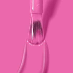 LONDONTOWN brush detail demonstrating pro-contour brush for smooth application benefit