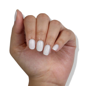 LONDONTOWN drying oil at cuticle speeding dry time and sealing edges