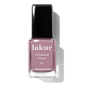 LONDONTOWN polished nails in outfit setting showing long-lasting salon look