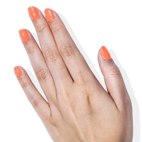 LONDONTOWN Lakur Paloma paint stroke swatch on nail tip highlighting pigment payoff and quick-dry benefit
