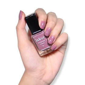 LONDONTOWN Lakur pink and purple swatches illustrating rich pigment payoff
