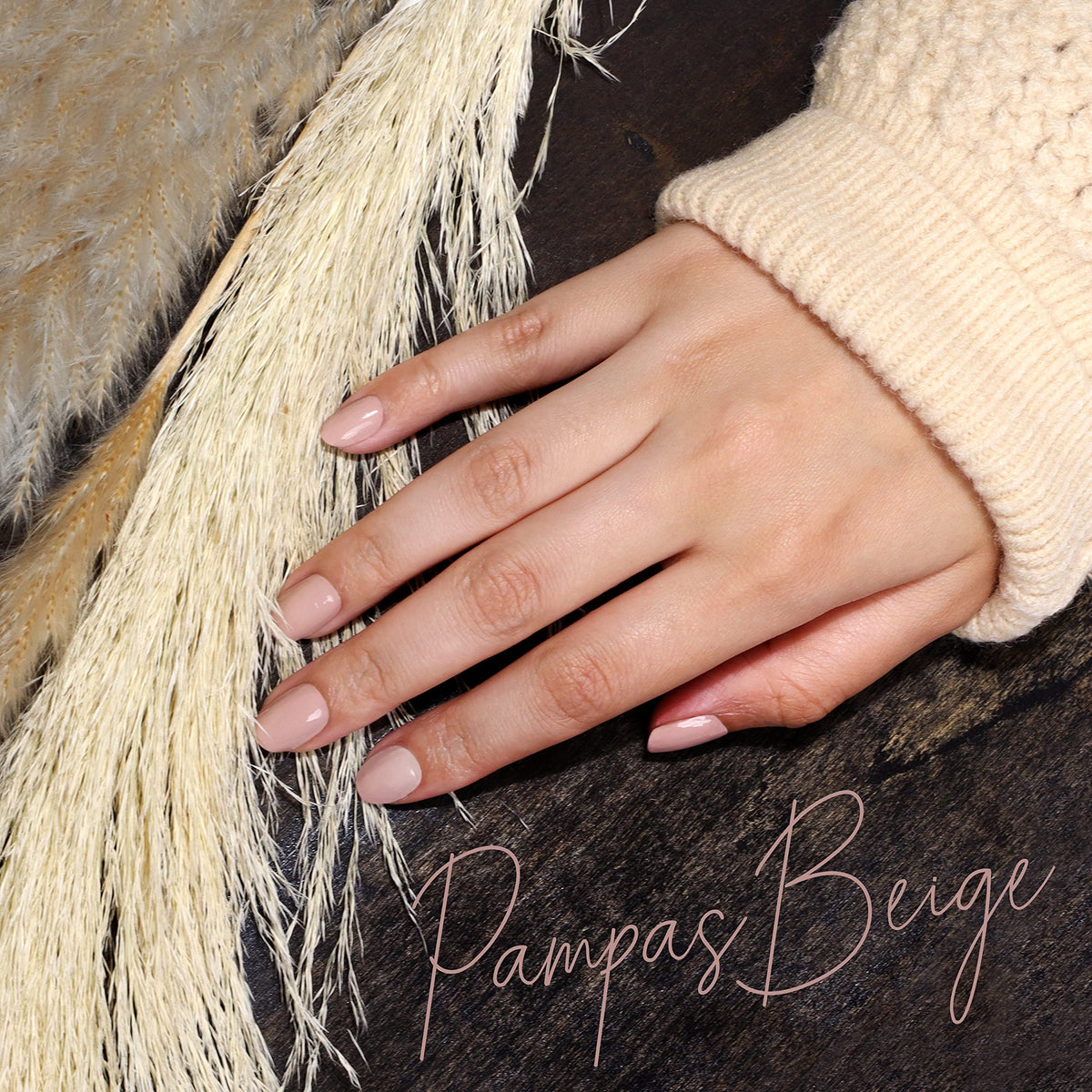 LONDONTOWN close-up of glossy texture highlighting chip-resistant shine